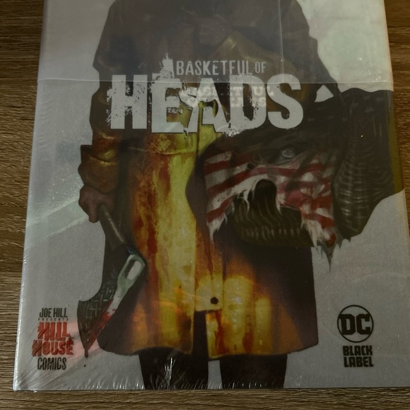 Basketful of Heads Hardcover Book Joe Hill DC Hill House Comics DC Black Label - Picture 3 of 7